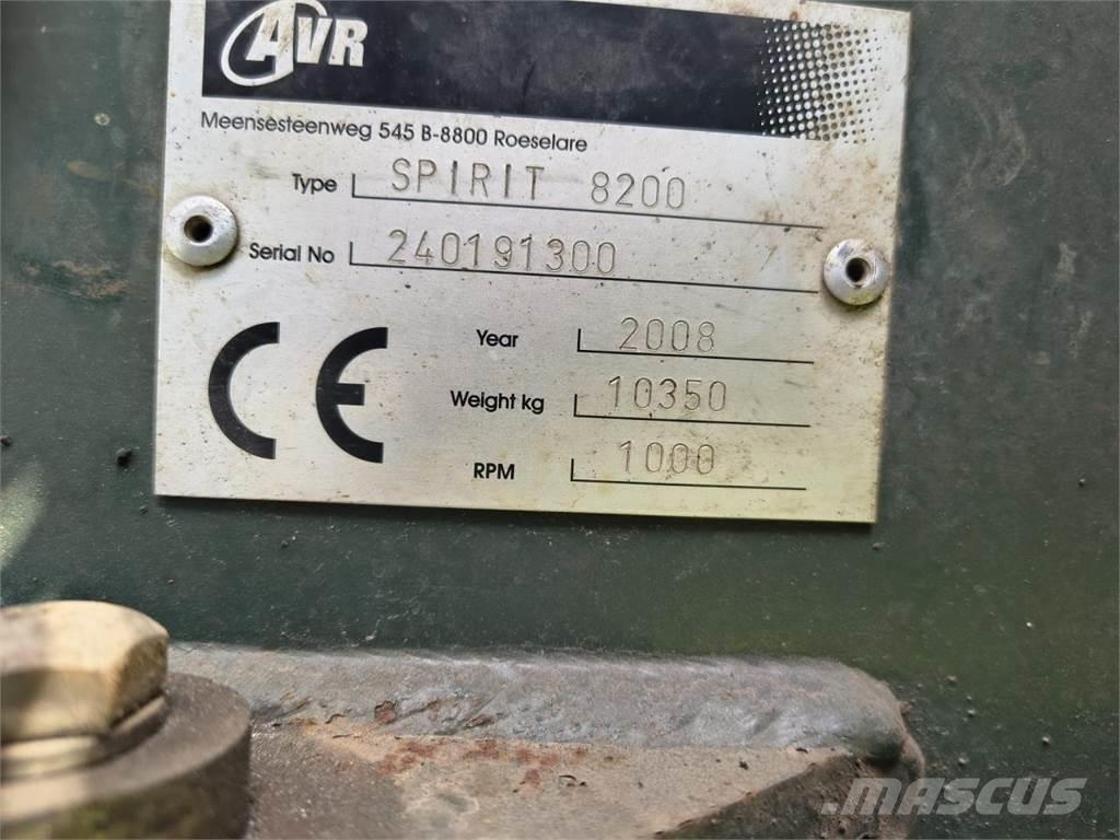 AVR SPIRIT 8200 Комбайни за картофи и копачи