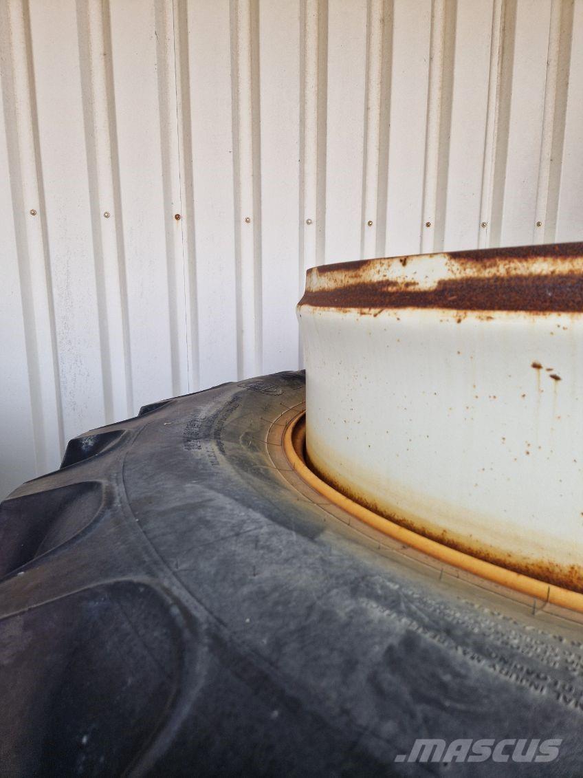 BKT 520/85R42 Колелета/Гуми