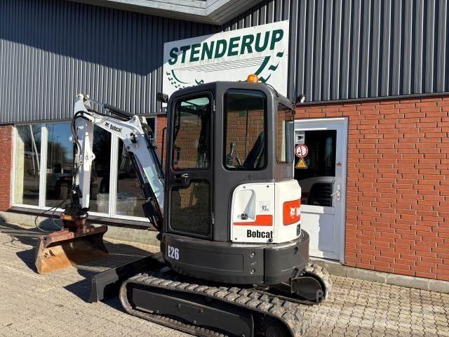 Bobcat E26 Мини товарачи