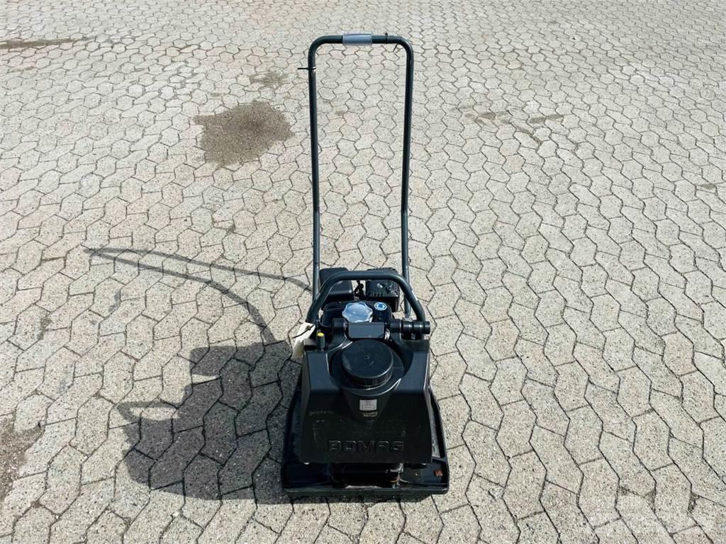 Bomag BP 12/50A W Уплътнители за плочи
