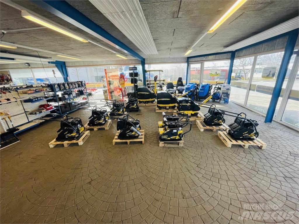 Bomag BP 25/50 Уплътнители за плочи
