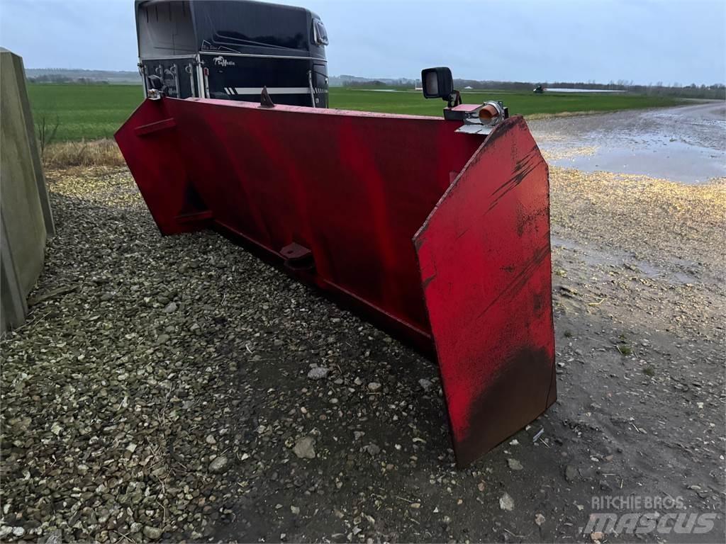  BTMC 4 METER Други машини за животновъдство и аксесоари