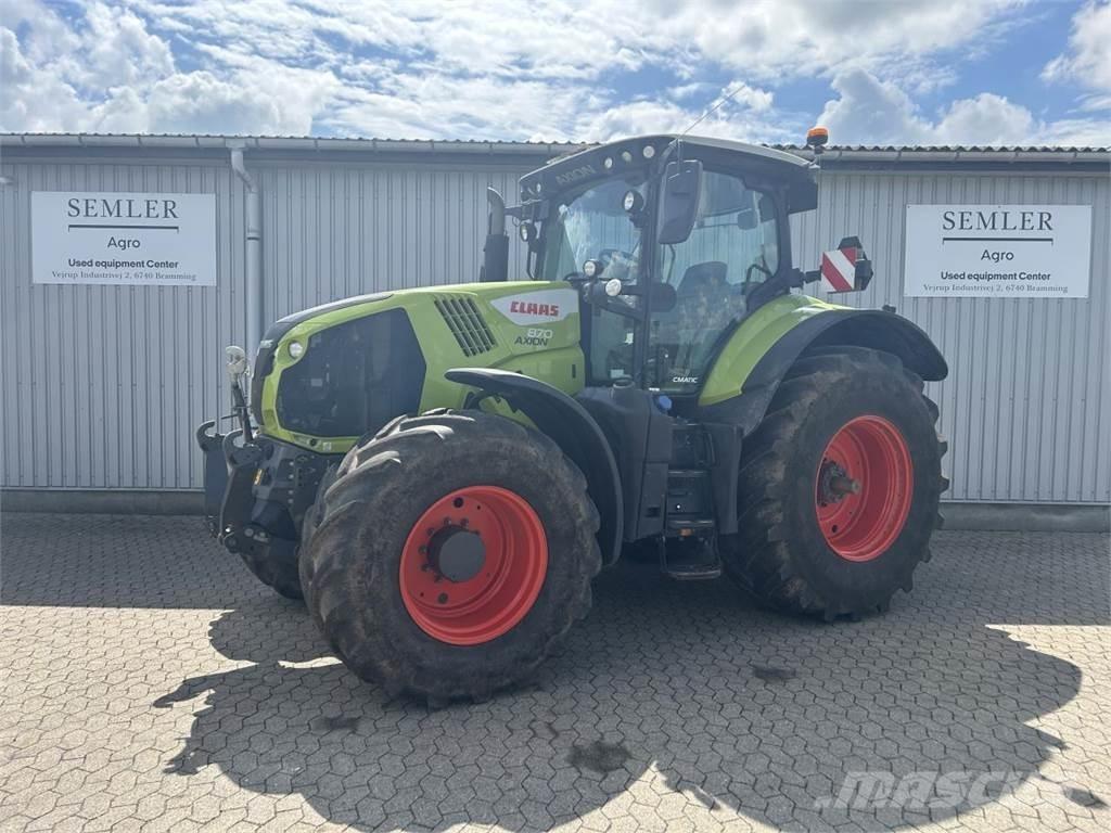 CLAAS AXION 870 Трактори