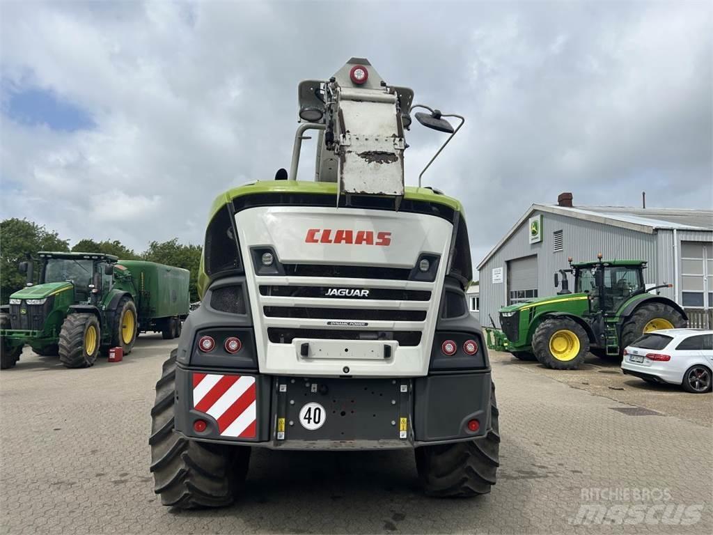 CLAAS JAGUAR 950 Фуражни комбайни