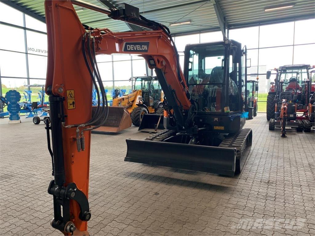 Develon DX63-7 Верижен екскаватор