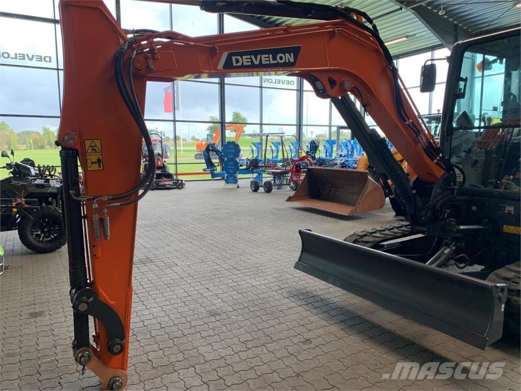 Develon DX63-7 Верижен екскаватор