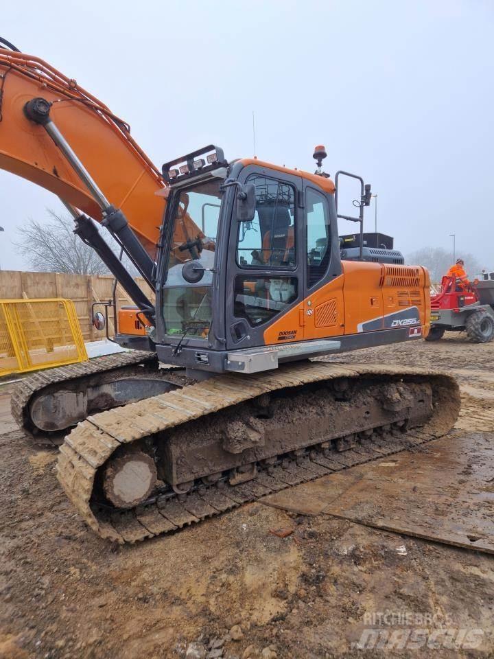Doosan 255-5 Верижен екскаватор
