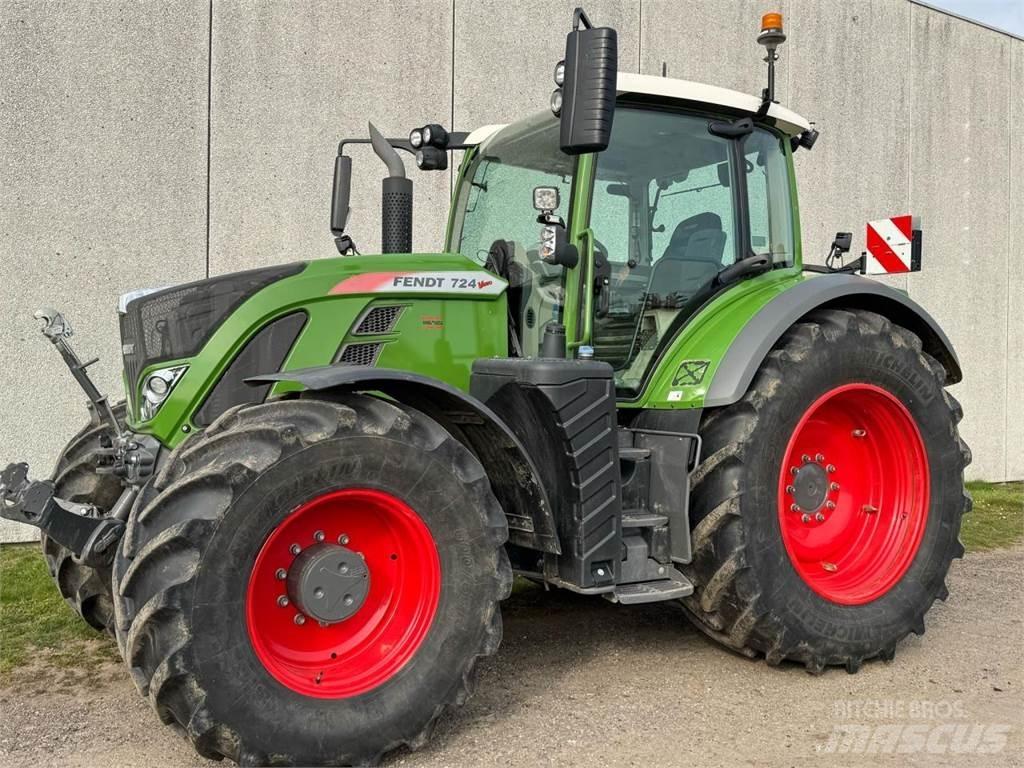 Fendt 724 Трактори