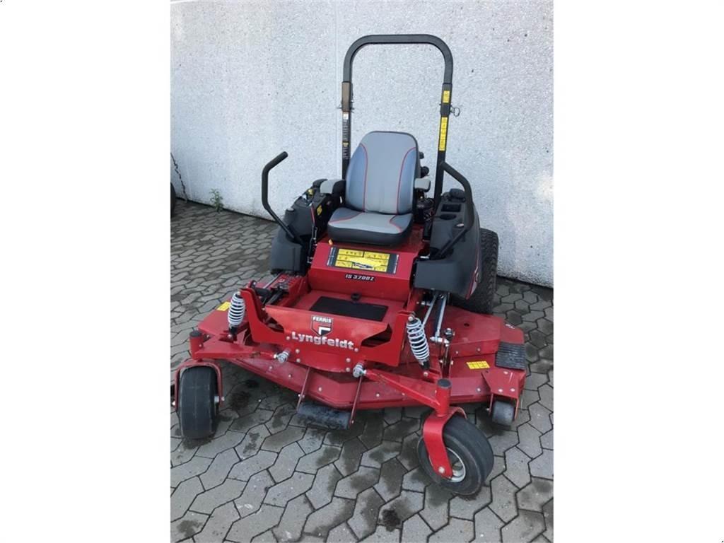 Ferris ZT 3200 Компактни трактори