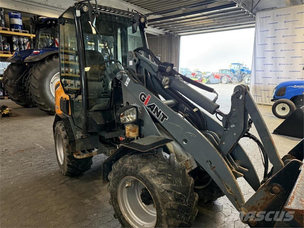 GiANT 2700HD Мини товарачи