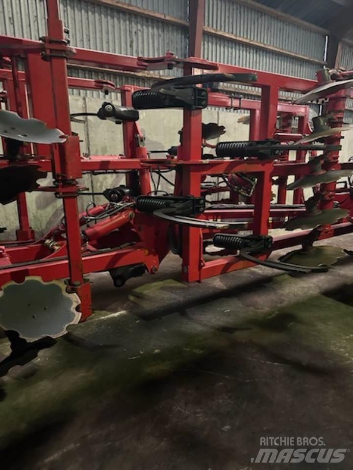 Horsch TIGER 4 MT Дискови брани