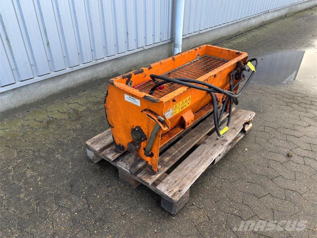 Hydromann 100H Разстилачки на пясък и сол