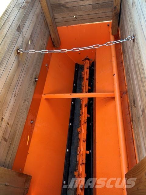 Hydromann 300 Разстилачки на пясък и сол