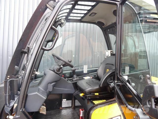 JCB 30D Телескопични товарачи