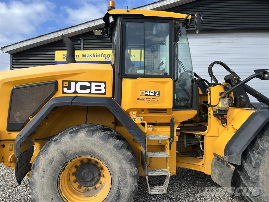 JCB 427 HT Колесни товарачи