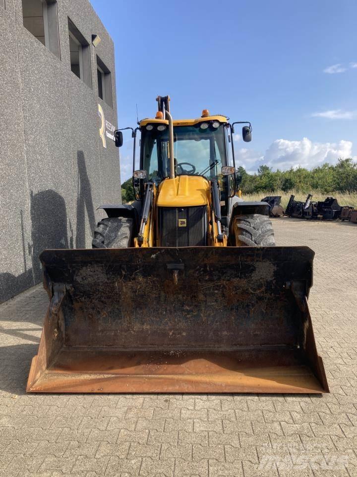 JCB 4CX Товарач със заден ексватор