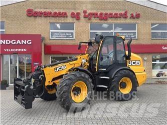 JCB TM320 Колесни товарачи