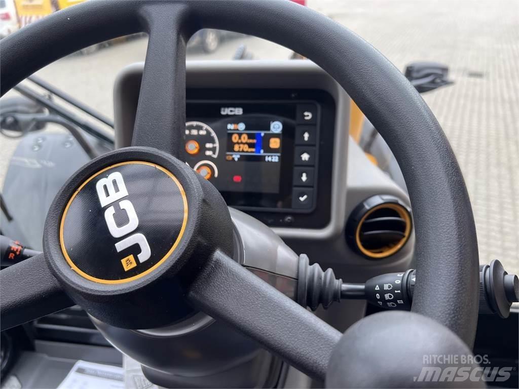 JCB TM320 Колесни товарачи