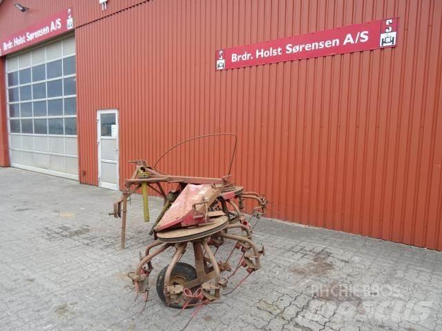 JF CR 320 Гребла и сенообръщачки