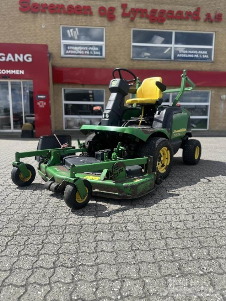 John Deere 1435 Компактни трактори