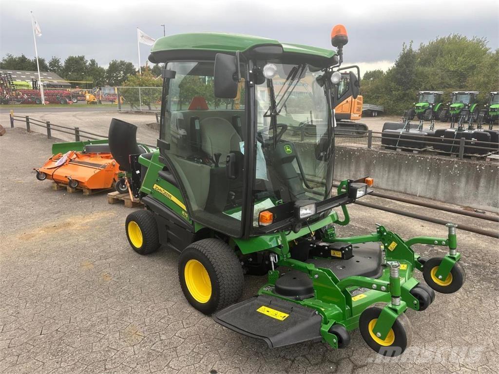 John Deere 1575 Компактни трактори