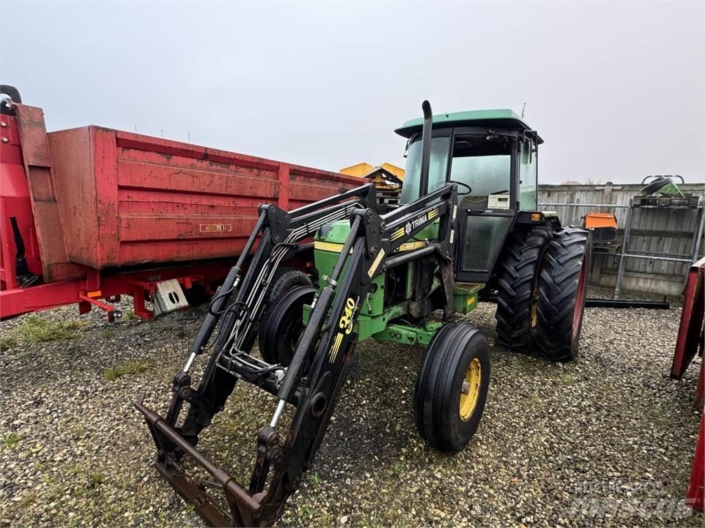 John Deere 2450 Трактори