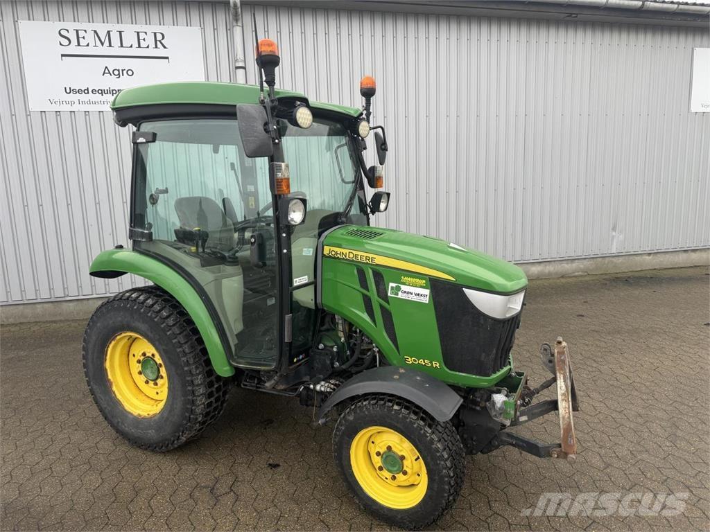 John Deere 3045R Компактни трактори