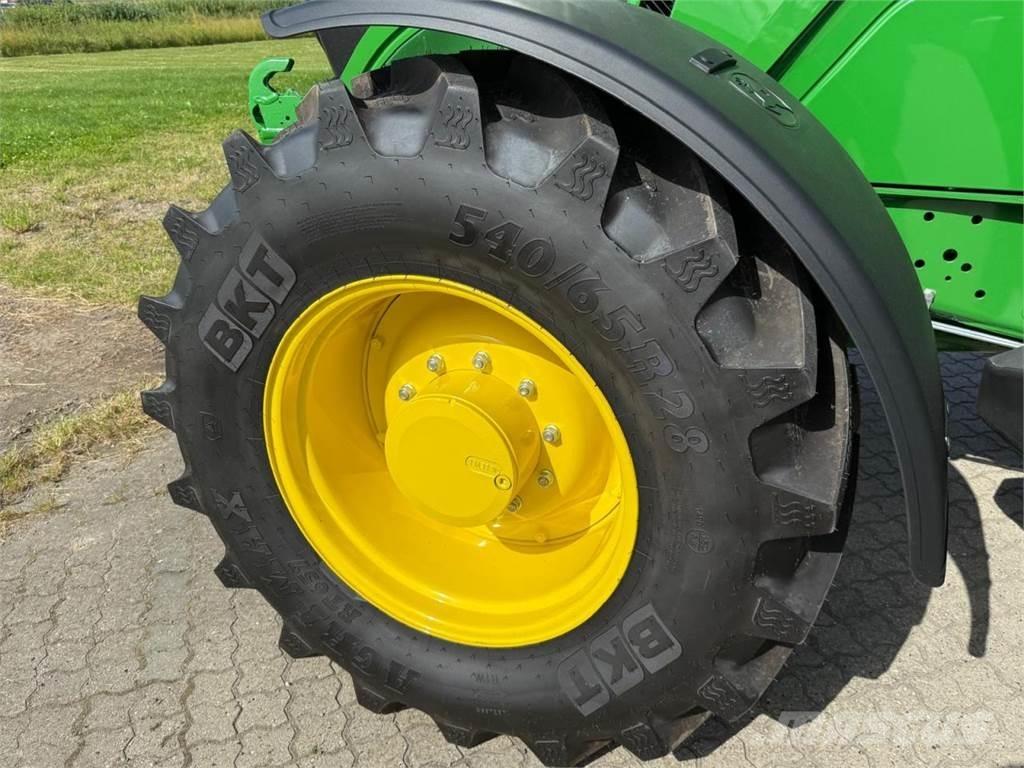 John Deere 6155M Трактори