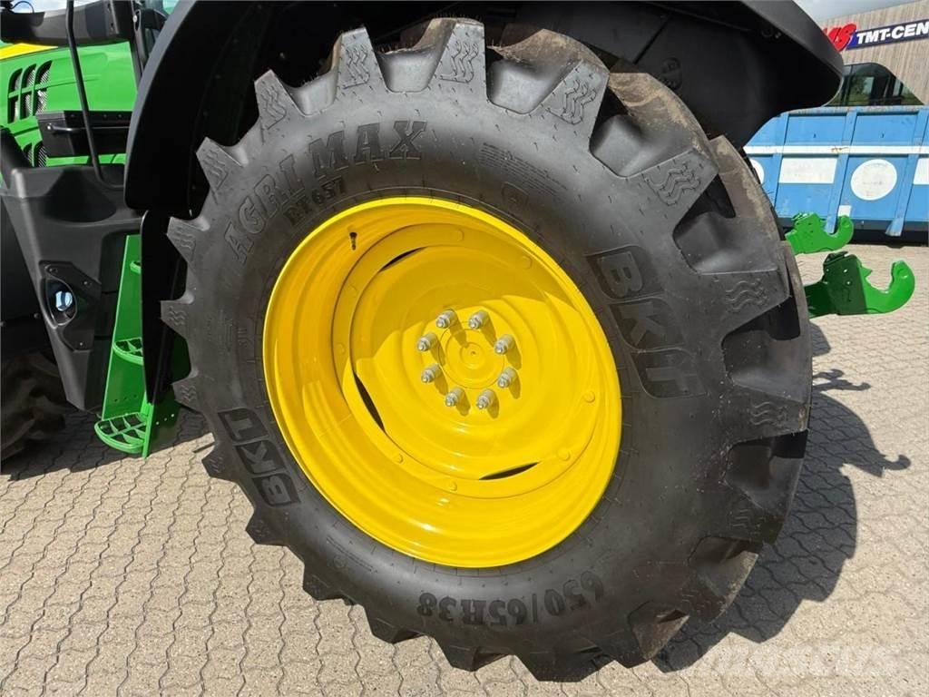 John Deere 6155M Трактори