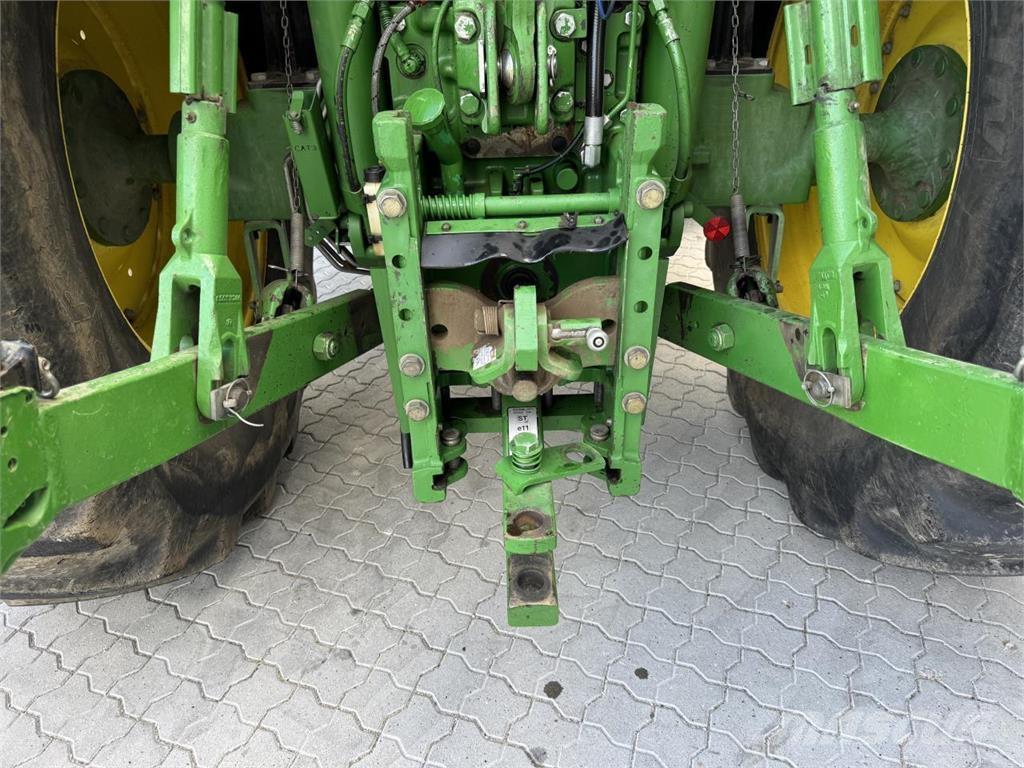 John Deere 6210R Трактори
