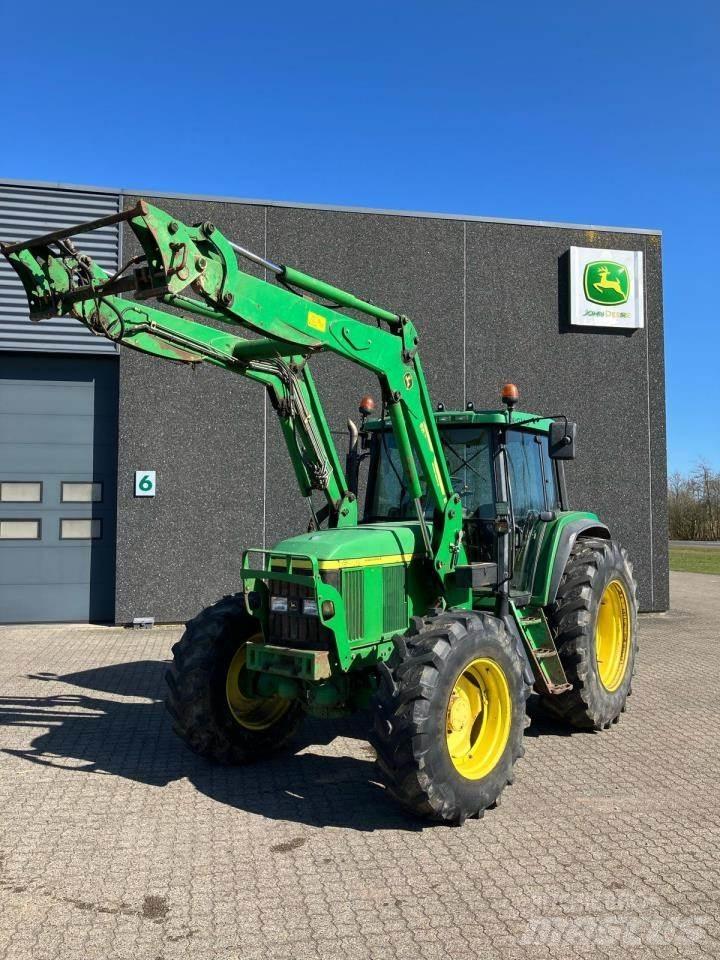 John Deere 6810 Трактори