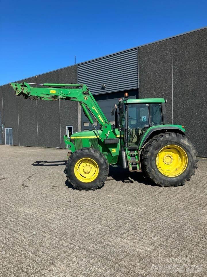 John Deere 6810 Трактори