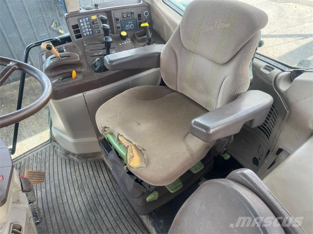 John Deere 6820 Трактори