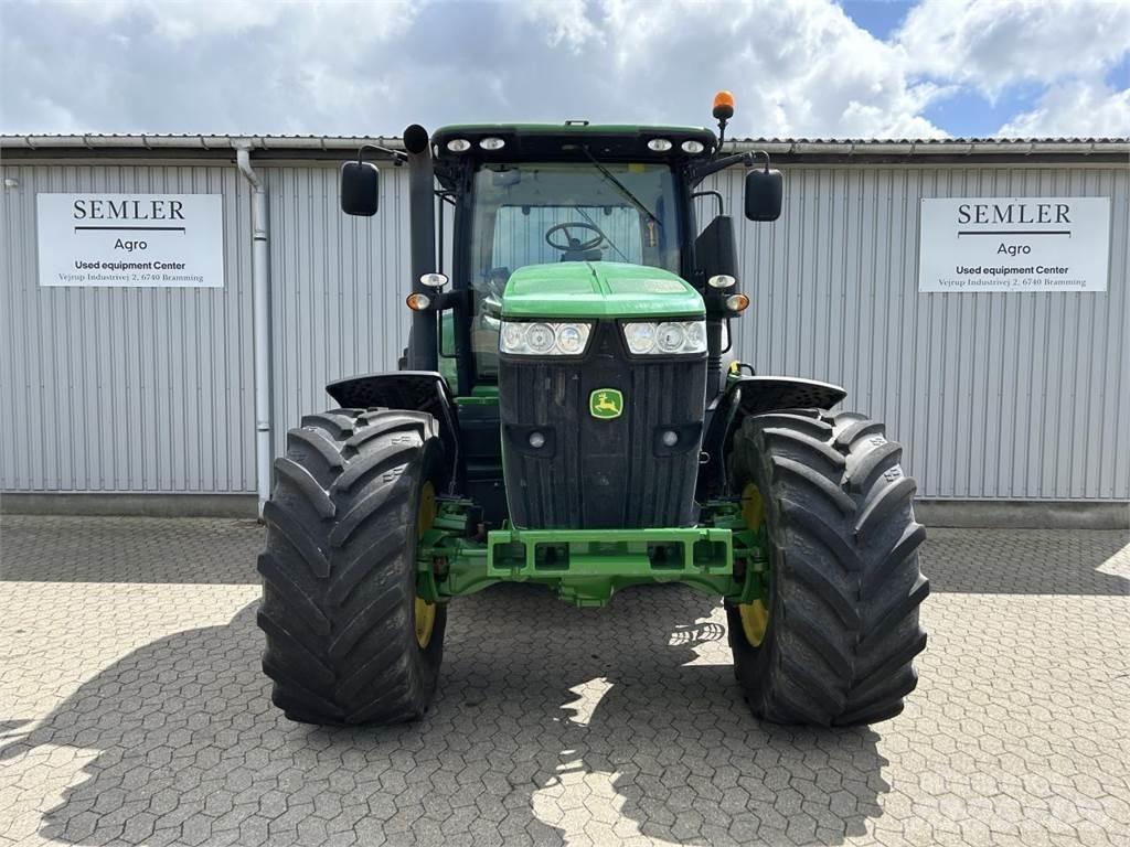 John Deere 7230R Трактори