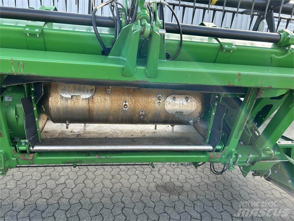 John Deere 740D Глави за комбайн