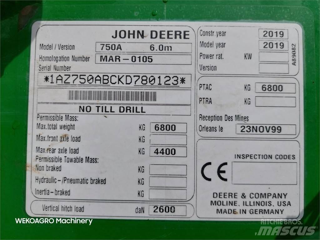 John Deere 750 A Редосеялки