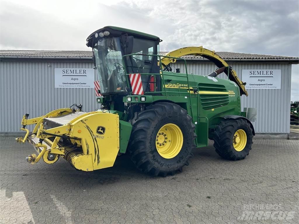 John Deere 7500 Фуражни комбайни