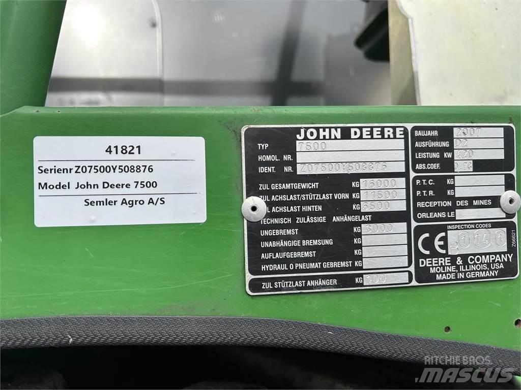John Deere 7500 Фуражни комбайни