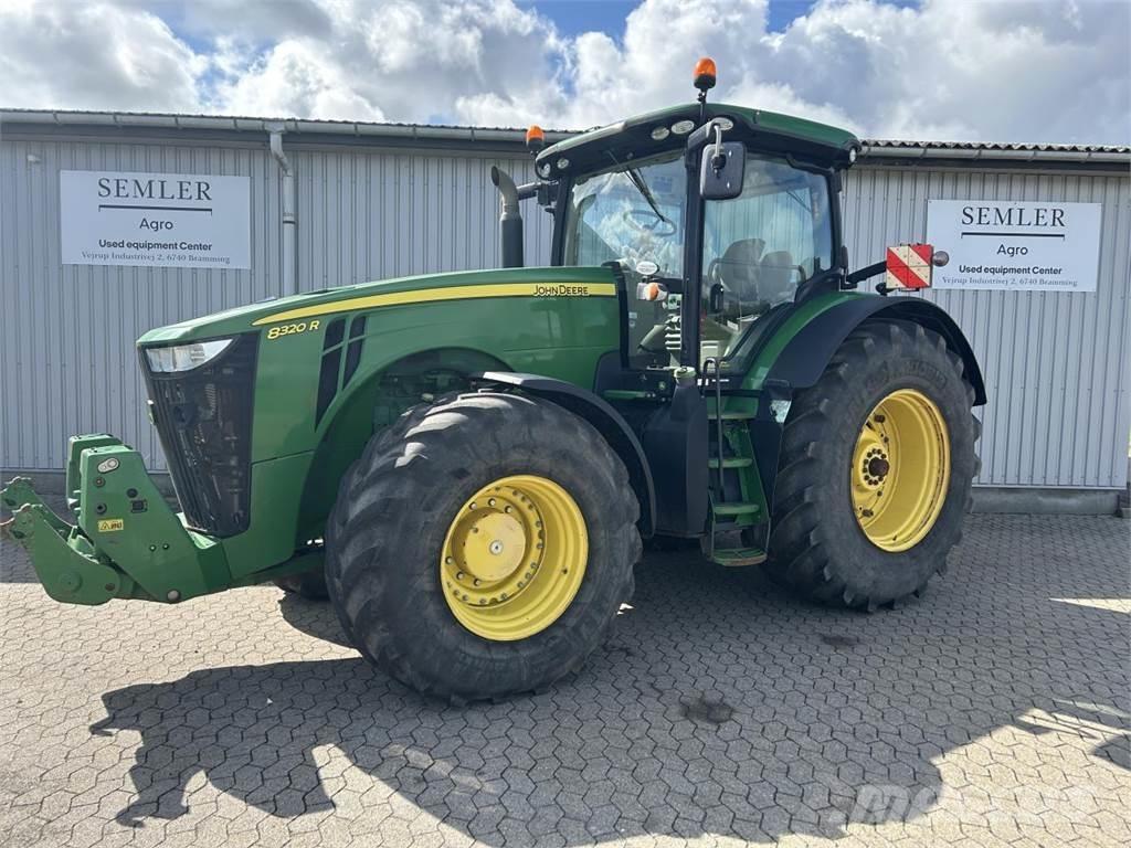 John Deere 8320R Трактори