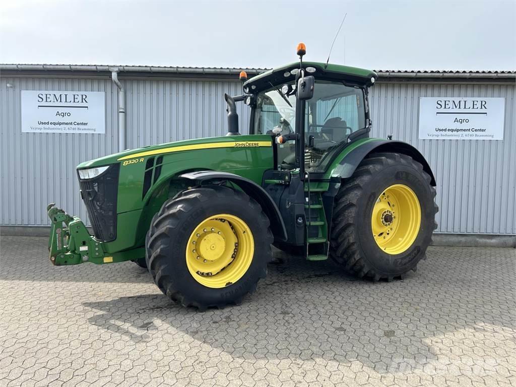 John Deere 8320R Трактори