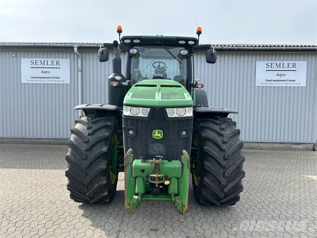John Deere 8320R Трактори