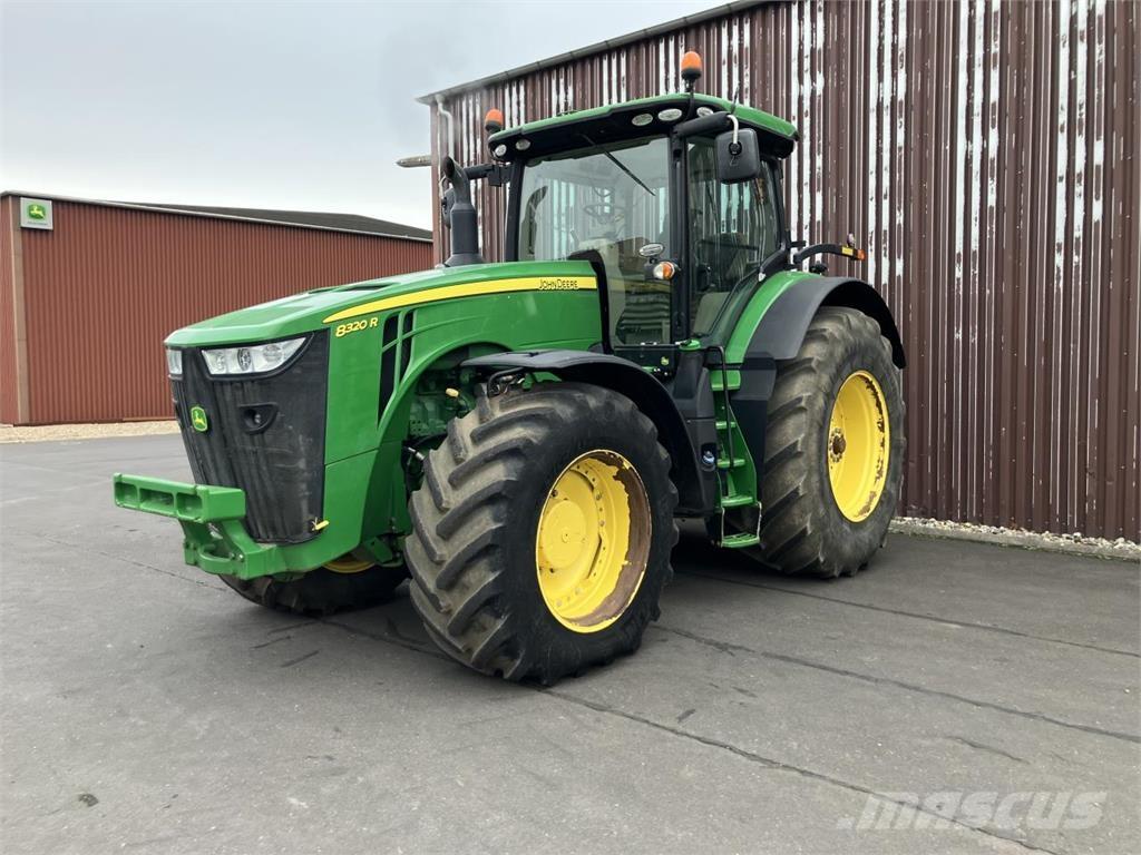 John Deere 8320R Трактори