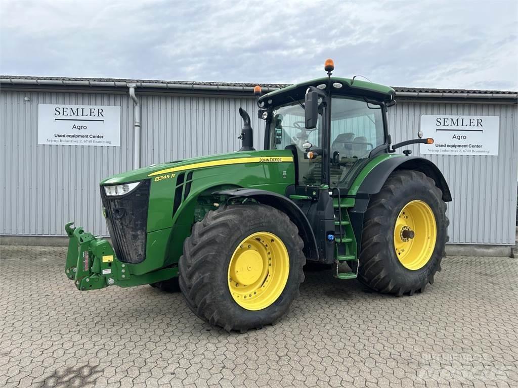 John Deere 8345R Трактори