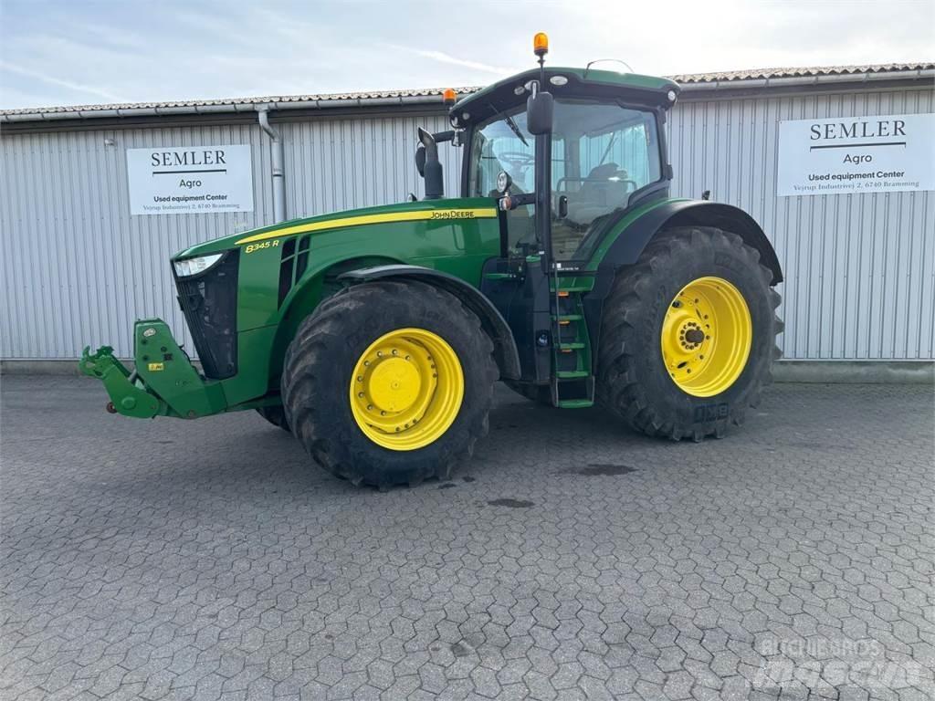 John Deere 8345R Трактори