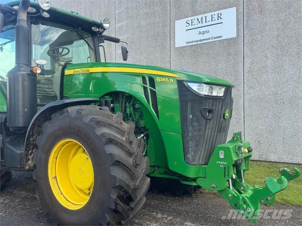 John Deere 8345R Трактори