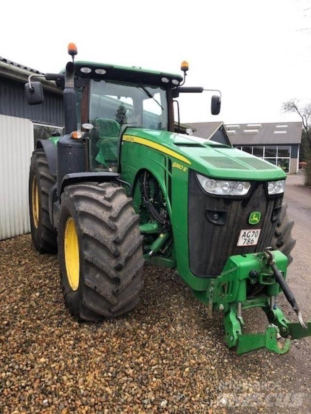 John Deere 8360R Трактори