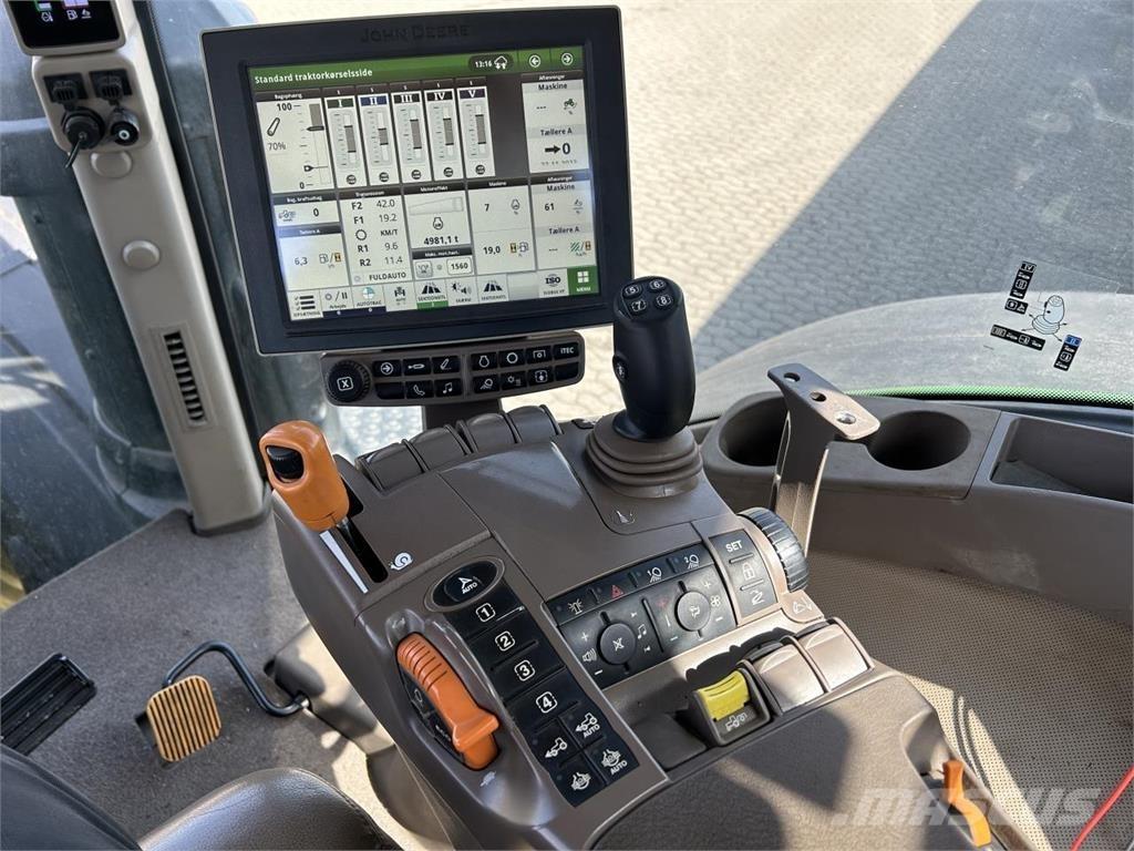 John Deere 8370R Трактори