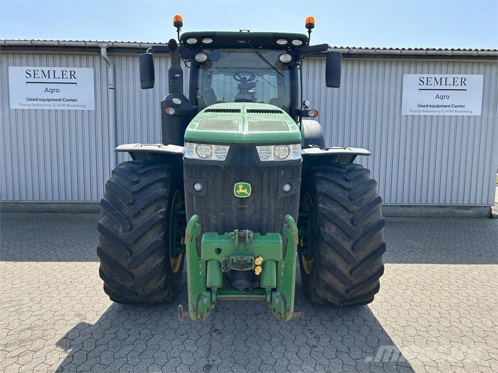 John Deere 8370R Трактори