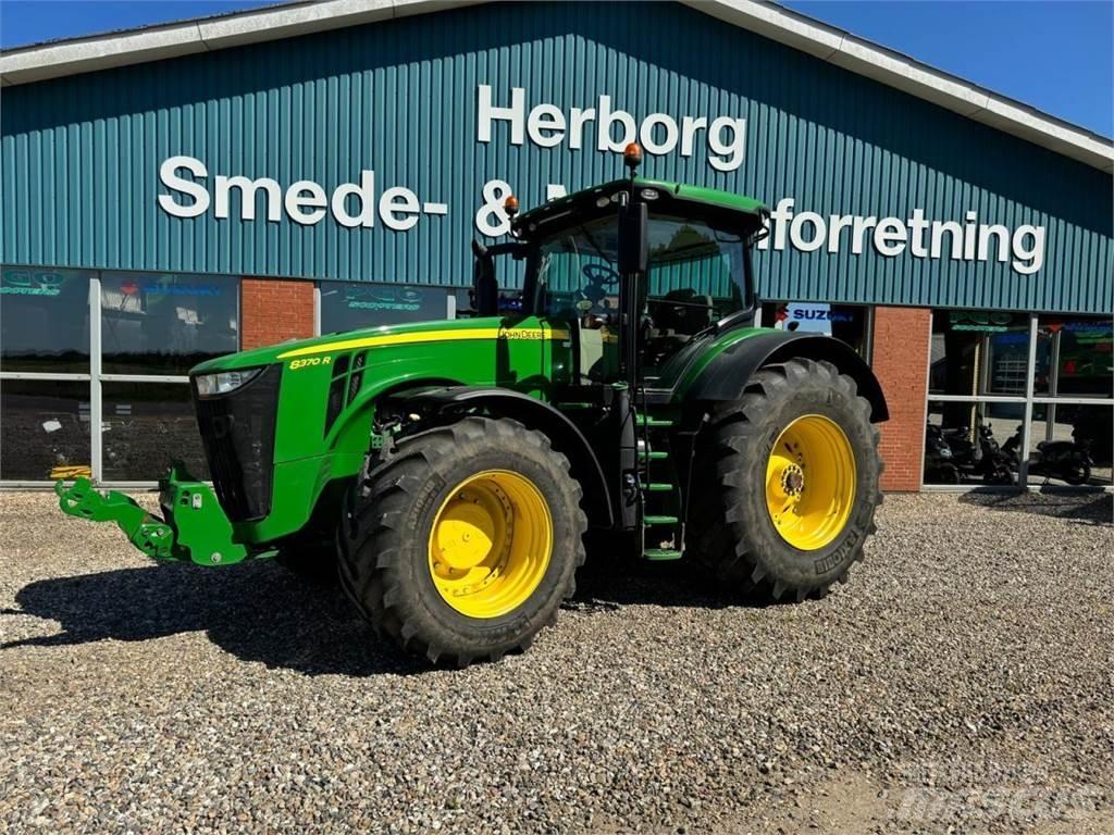John Deere 8370R Трактори