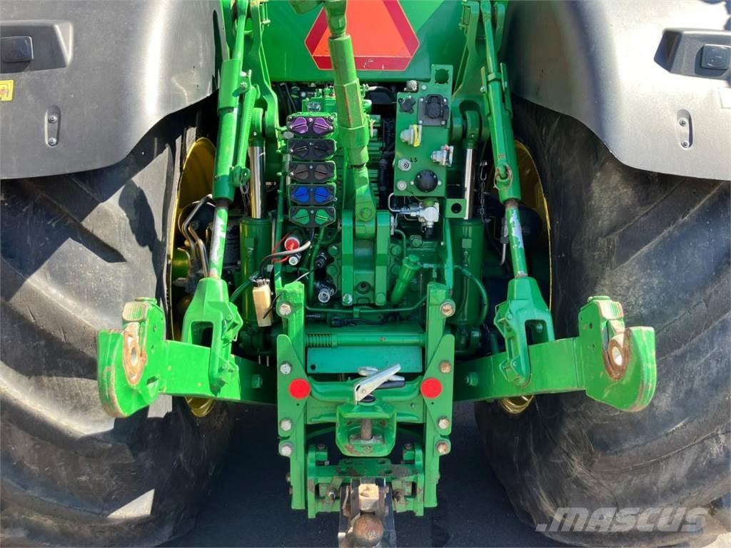John Deere 8400R Трактори
